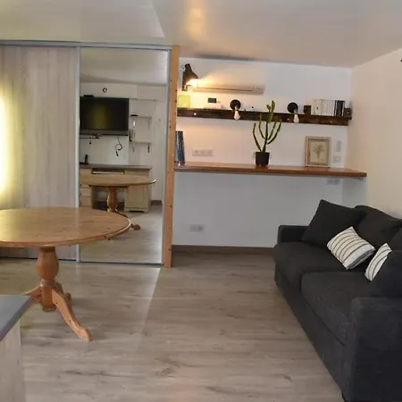 Rez De Chaussee De 9eme